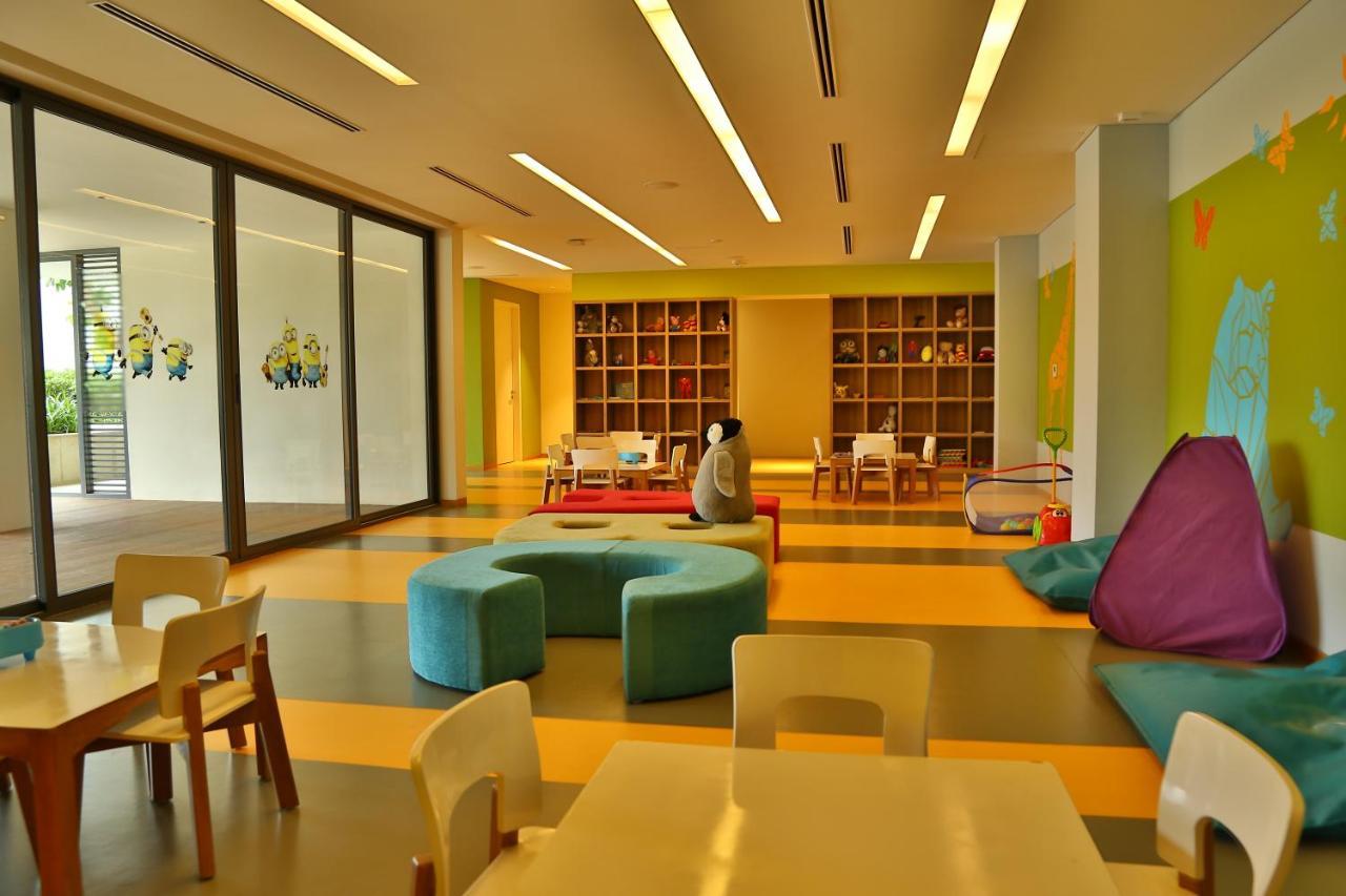 Hotel Blvd Club - Near Bengaluru Airport à Settahalasūr Extérieur photo